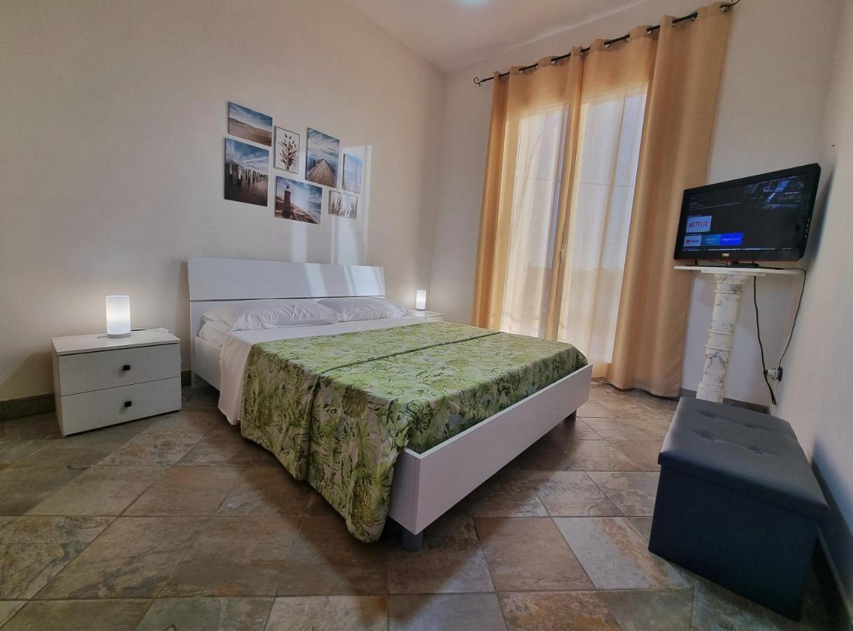 Al Vecchio Carrubo - Lovely 2-Rooms House & Patio Marsala Exterior foto